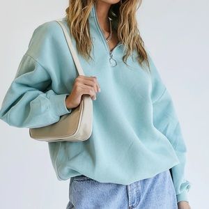 Aster sweater in green Princess Polly